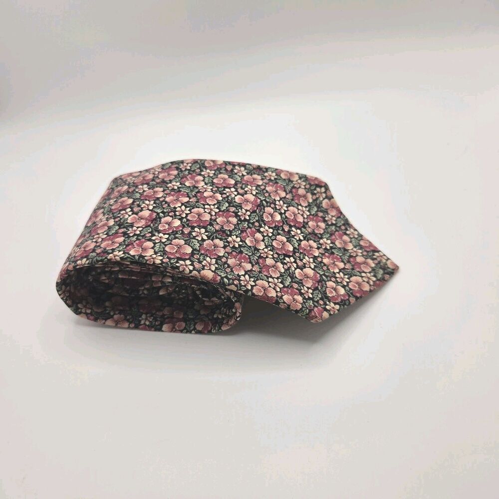 Vintage 1970s Rooster Tie Floral Calico Liberty Style Pink Burgundy Cotton Men's